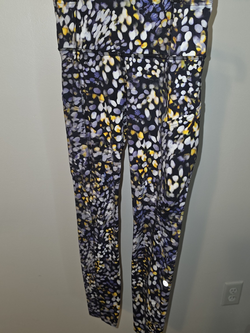Lululemon Women Fast Free HR Crop 19” LW6BCVS MEGM Black Multi Print Size 2